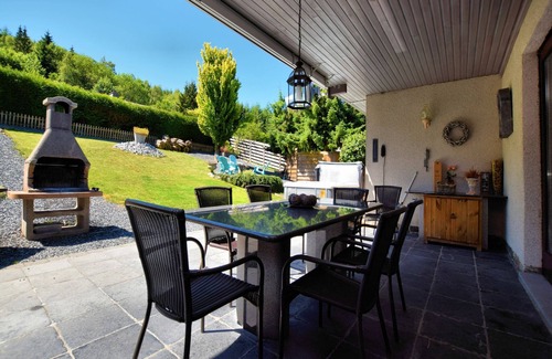 Nisramont House | Jacuzzi Retreat, Ardennes