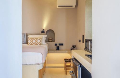 Mykonos Hotel | Jacuzzi Suite by Divalproperties-Mykonos