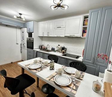 Tarlungeni Villa | JAD - Luxury Villa's - A&C, Garden, BBQ & Playground