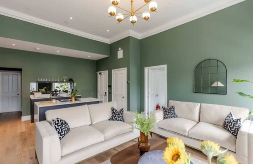 West End Apartment | Jade Suite - City Centre 2 Bed Luxury Apartment