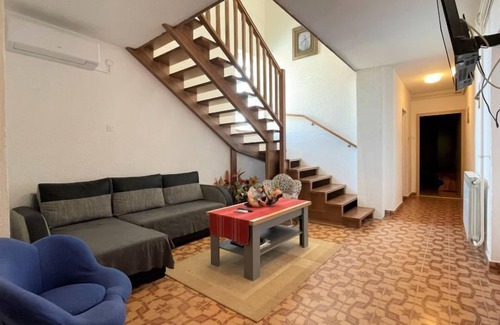 Laginji House | Jakov (ROJ431) by Interhome