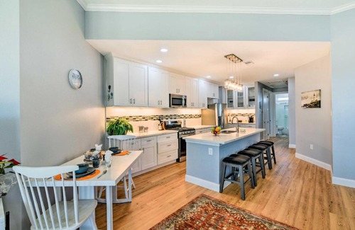 Jamaica Beach House | Jamaica Beach Vacation Rental - half Mi to Beach!