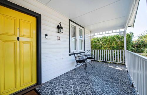 Dubbo House | James Cottage - Close to CBD, Charm Awaits