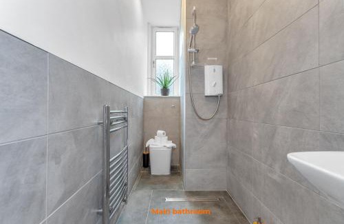 Leith Apartment | Jamson Pl Apartment