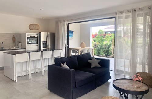 Willemstad Apartment | Jan Sofat LUX apartment A21 at resort with pool