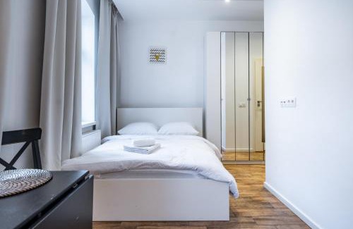 Załeze Apartment | Janasa Comfort Studio by BookingHost