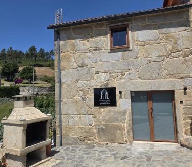 Larino Apartment | Janeixa