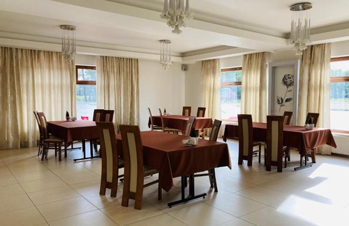 Zgierz Hotel | Janisz Gieczno