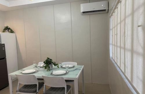General Santos House | Japandi Home C - Fully Aircon, WIFI, Hot shower, 24hGuard, Center, near Malls