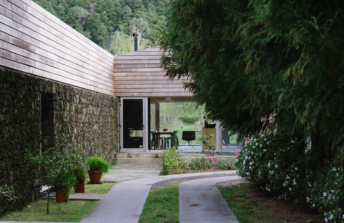 Furnas House | Japanese Cedar Villa
