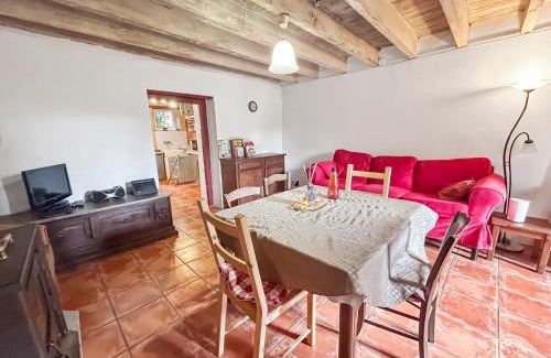 Soupex House | Jardin Verdoyant à Soupex "Au Tournesol"