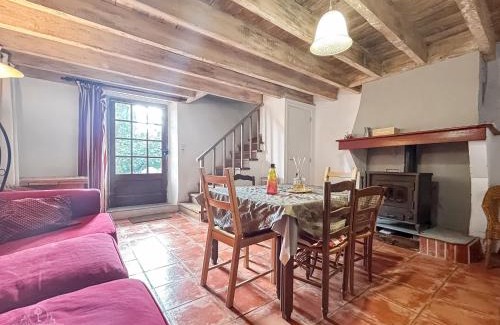 Soupex House | Jardin Verdoyant à Soupex "Au Tournesol"