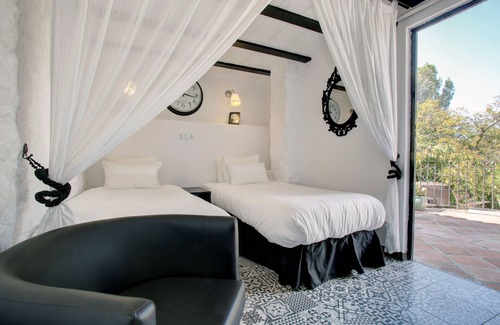 Marbella Bed & Breakfast | Jardines De La Reina Boutique B&B