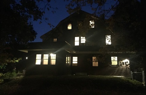 Detroit - Shoreway House | JARVIS Edgewater Park & Beach 5BD Villa
