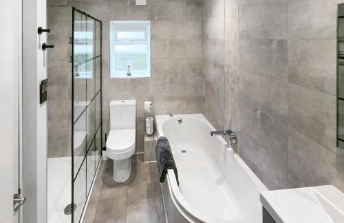 Wadeford Apartment | Jasmin