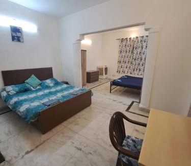 Gurugram Apartment | Jasmine Stay by Walias, Entire Apartment