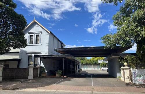 Hyde Park Hotel | Jasper Motor Inn