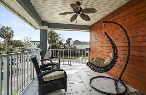 Atlantic Shores House | Jax Beach Bungalow+Hot Tub Swim Spa+Beach Access