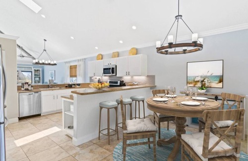 Jacksonville Beach House | Jax Beach Escape | Heated Pool + Key West Charm