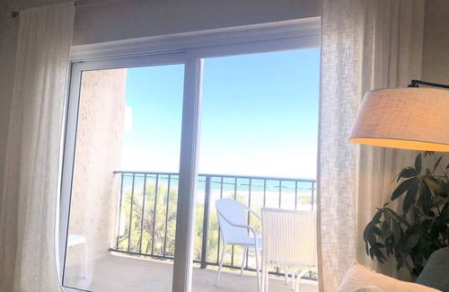 Jacksonville Beach Condo | * JAX Beach Ocean Front Condo with Amazing Views *