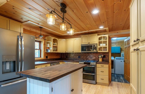 Upper Jay House | Jay Mountain Retreat | 3 Bed, 2 Bath