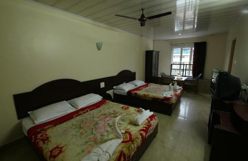 Munnar Hotel | Jays Inn
