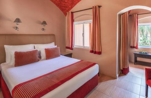 Makadi Bay Resort | JAZ Makadi Oasis Resort