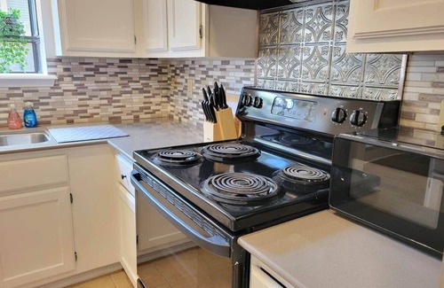 College Station House | Jazz Houzz @ Aggieland