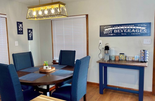 Williamstown Cottage | JC’s Cottage is less than 5 minutes from The Ark Encounter!