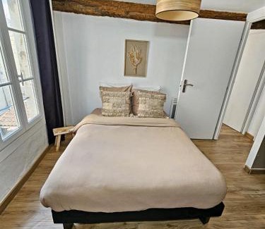 Avignon City Centre Apartment | Jean - 2 chambres dans le centre historique - WIFI -