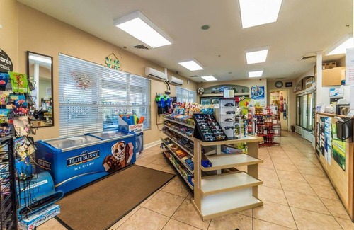 Windsor Hills House | Jedi Training Camp Top Rated 5 Star Villa