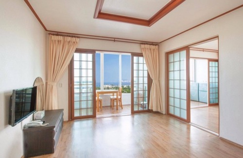 Downtown House | Jeju Badagasuimteo Pension