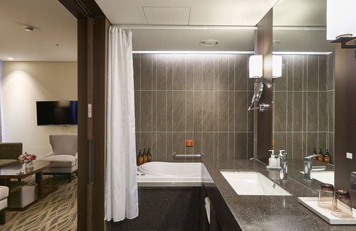 Yeon-dong Hotel | Jeju Central City Hotel