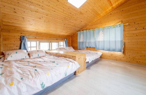 Andeok House | Jeju Jejue Meomulda