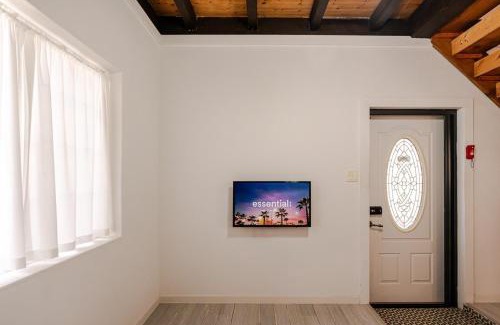 Aewol House | Jeju Mungmung Place Dog Pension