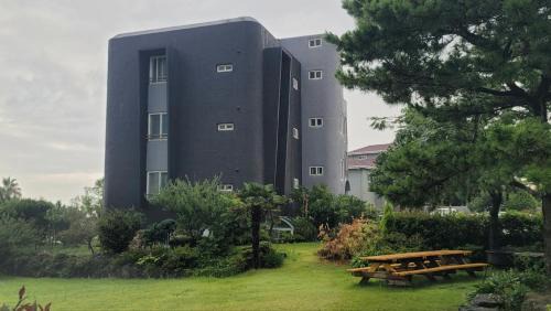 Downtown House | Jeju Ocean Vill