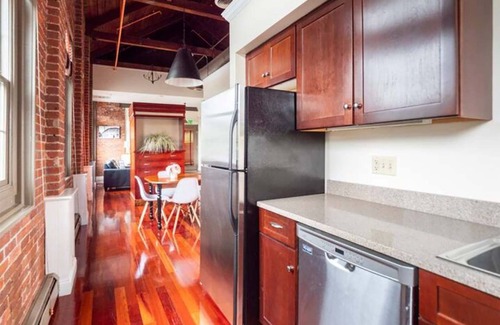 College Hill Apartment | Jennifer's Riverfront Foundry Apartment Downtown