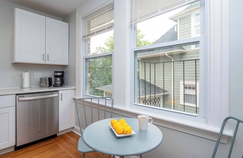 College Hill Apartment | Jennifer's Stay Steps to Brown U RISD College Hill