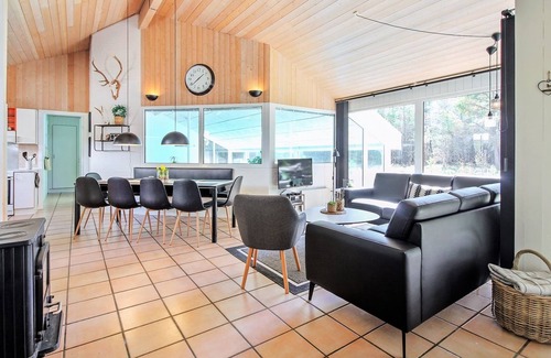 Mosevra House | "Jensen" - 700m to the fjord by Interhome