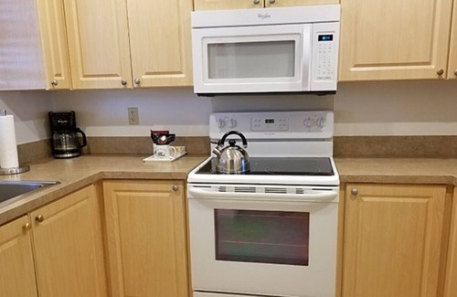 Hutchinson Island South Resort | Jensen Beach, FL - Oceanfront, 2 BR Condo on Hutchinson Island
