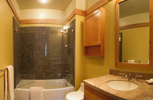 Sugar Bowl Resort Condo | Jerome Creek Lodge 215
