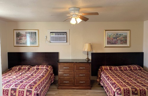 Oakdale Hotel | Jerrys Motel