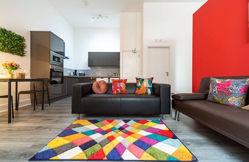 Hull Apartment | Jesouth Gorgeous Inn ☀️Striking ☀️Splashy ☀️Flashy