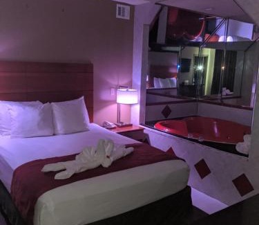 Queens Hotel | Jets Motor Inn