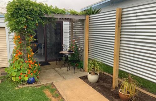 Normanville Apartment | Jetty Road Granny Flat