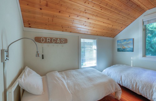 Rosario Cottage | Jewel Box Waterfront Cottage Next To Rosario Resort