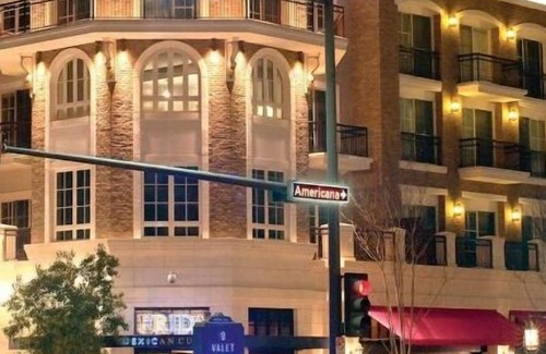 Downtown Condo | Jewel City Gem in the heart of Glendale walk to Americana