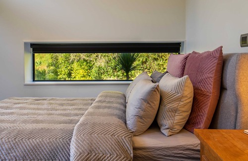 Upper Hutt Villa | Jewel of Akatarawa - Wellington