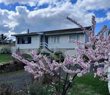 Jindabyne House | Jindaburra Cottage