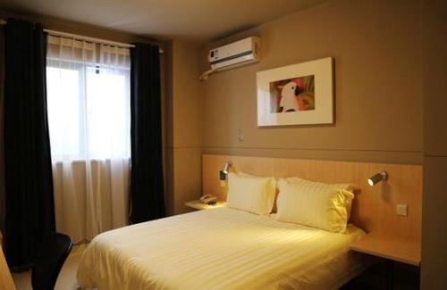 Pudong Hotel | Jinjiang Inn Shanghai Zhangjiang Financial Information Park